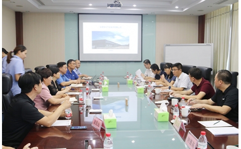 青島大學(xué)黨委常委、副校長于紅波一行蒞臨寶豐公司調(diào)研